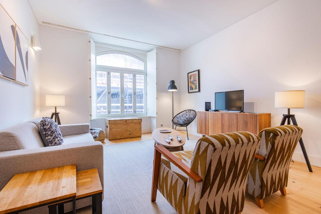 Modern Rustic Flat In Santos By Lovelystay ลิสบอน ภายนอก รูปภาพ