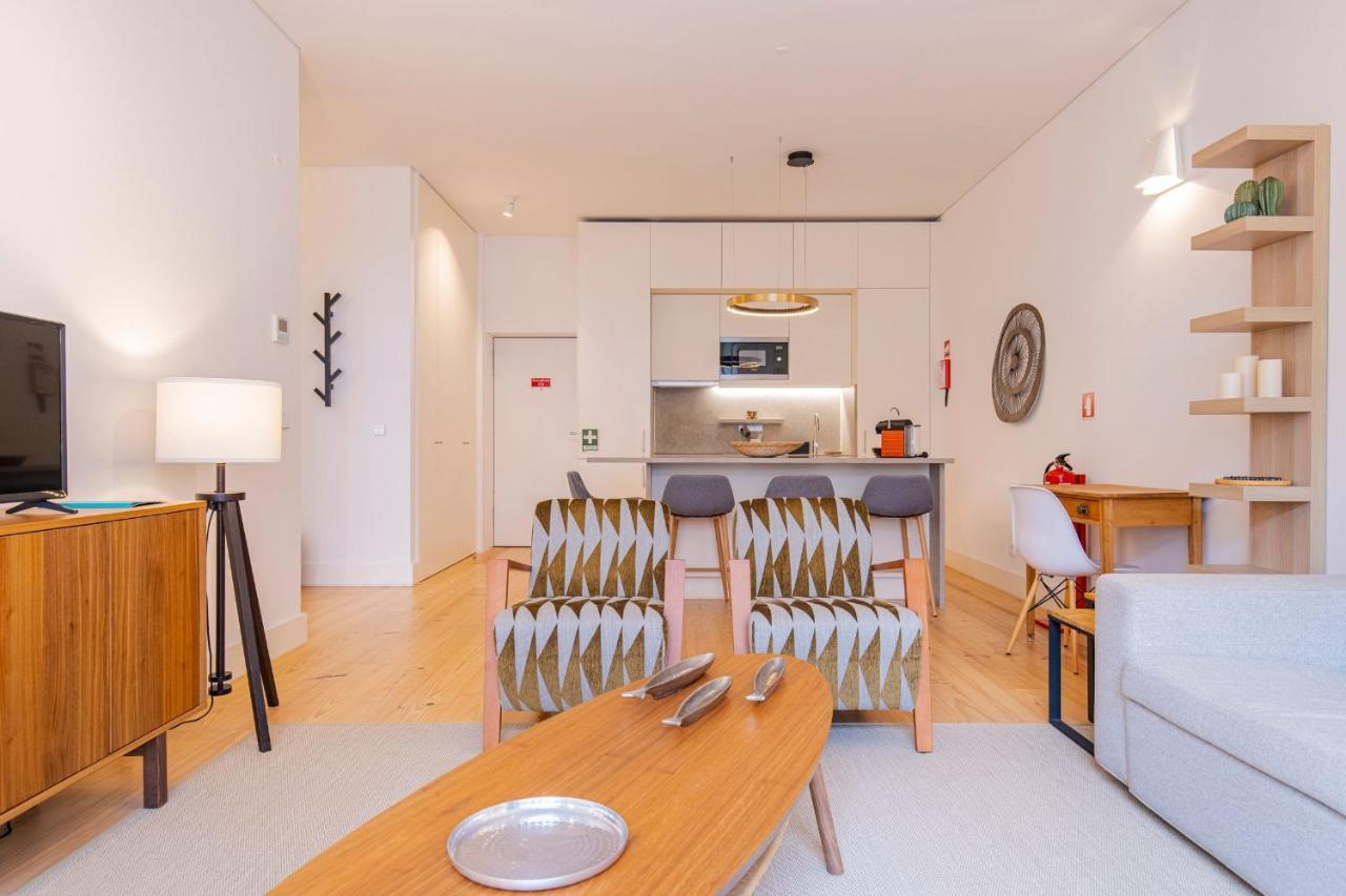 Modern Rustic Flat In Santos By Lovelystay ลิสบอน ภายนอก รูปภาพ