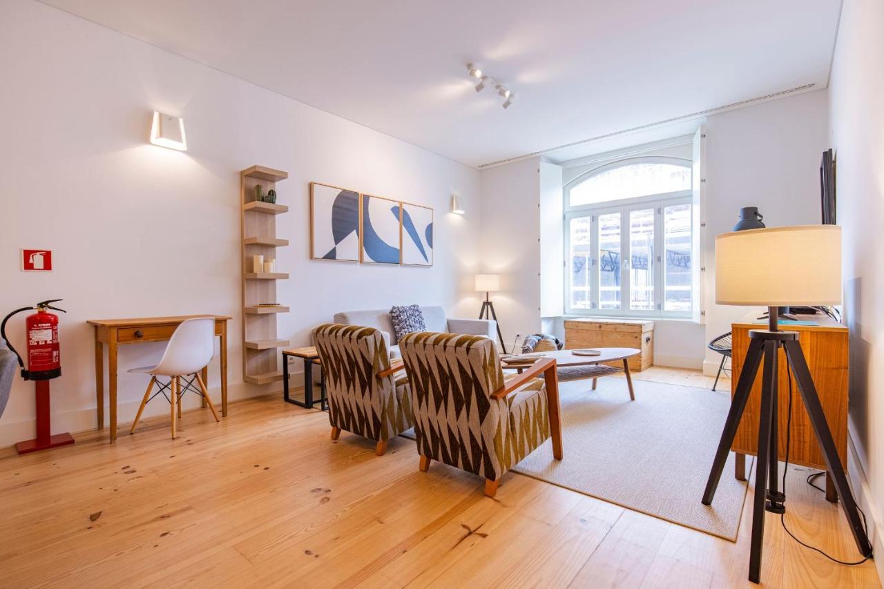 Modern Rustic Flat In Santos By Lovelystay ลิสบอน ภายนอก รูปภาพ